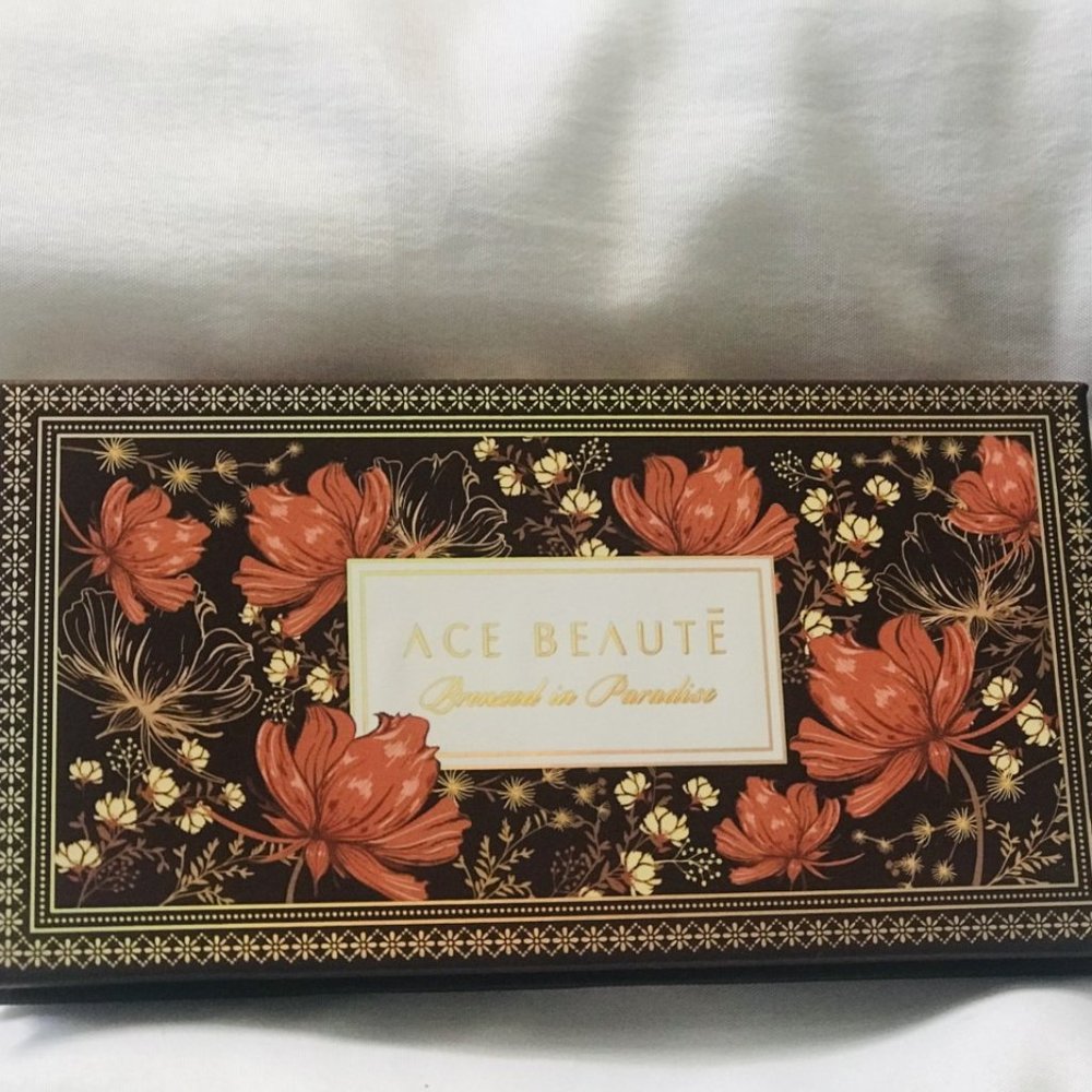 BRONZED IN PARADISE Bronzer Palette